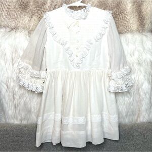Vintage Genway California White Lace Dress